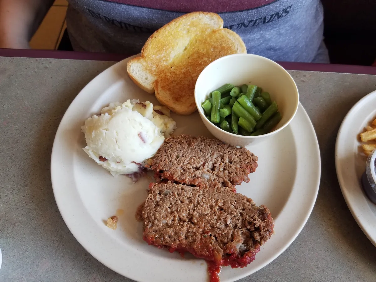 Hi-Way Diner: Restaurant Food And Dining Photo