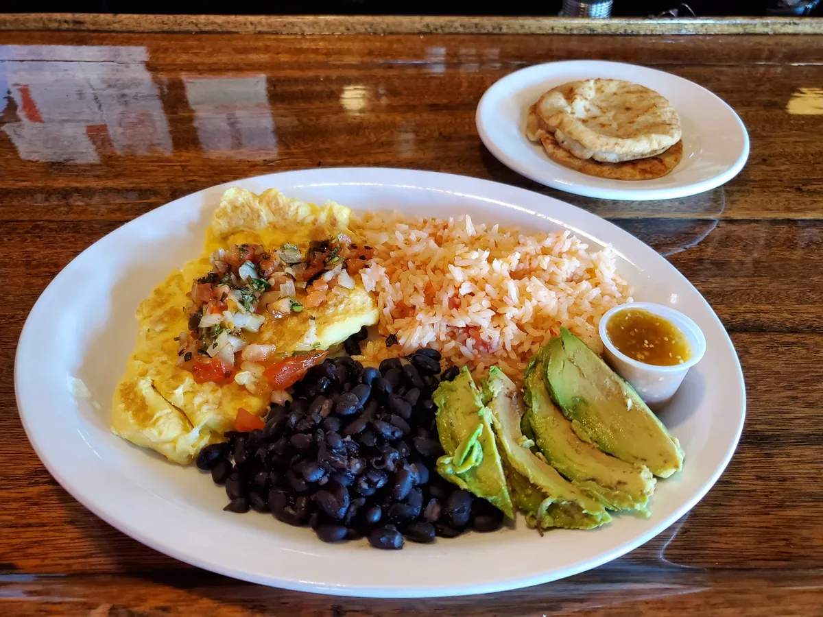 Irish Rose Saloon: Restaurant Food And Dining Photo