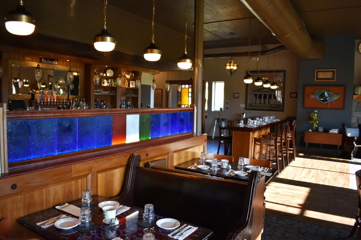 Irish House Restaurant and Trinity Pub at the Irish Cultural Center: Restaurant Food And Dining Photo