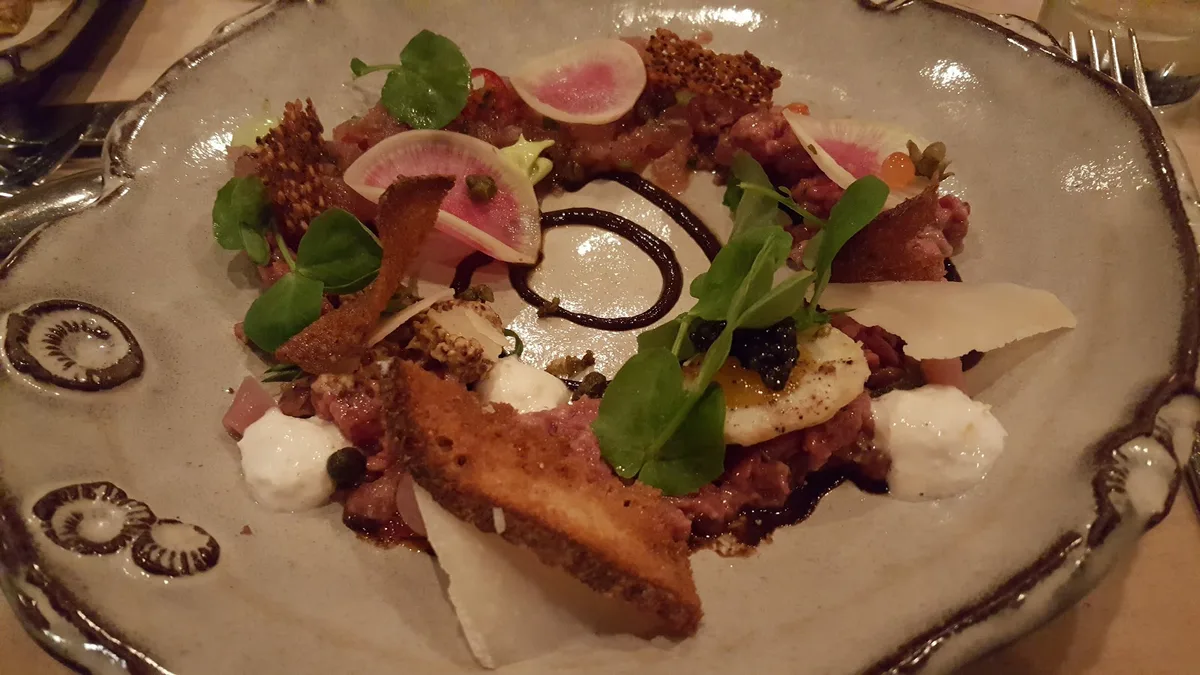 Hot and Hot Fish Club: Restaurant Food And Dining Photo