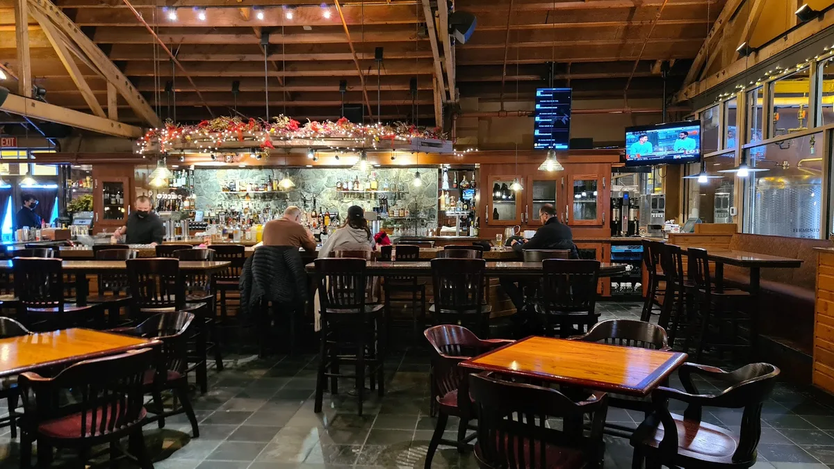 Glacier Brewhouse: Restaurant Photograph