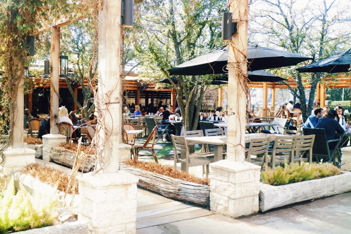 Smoky Rose: Restaurant Photograph