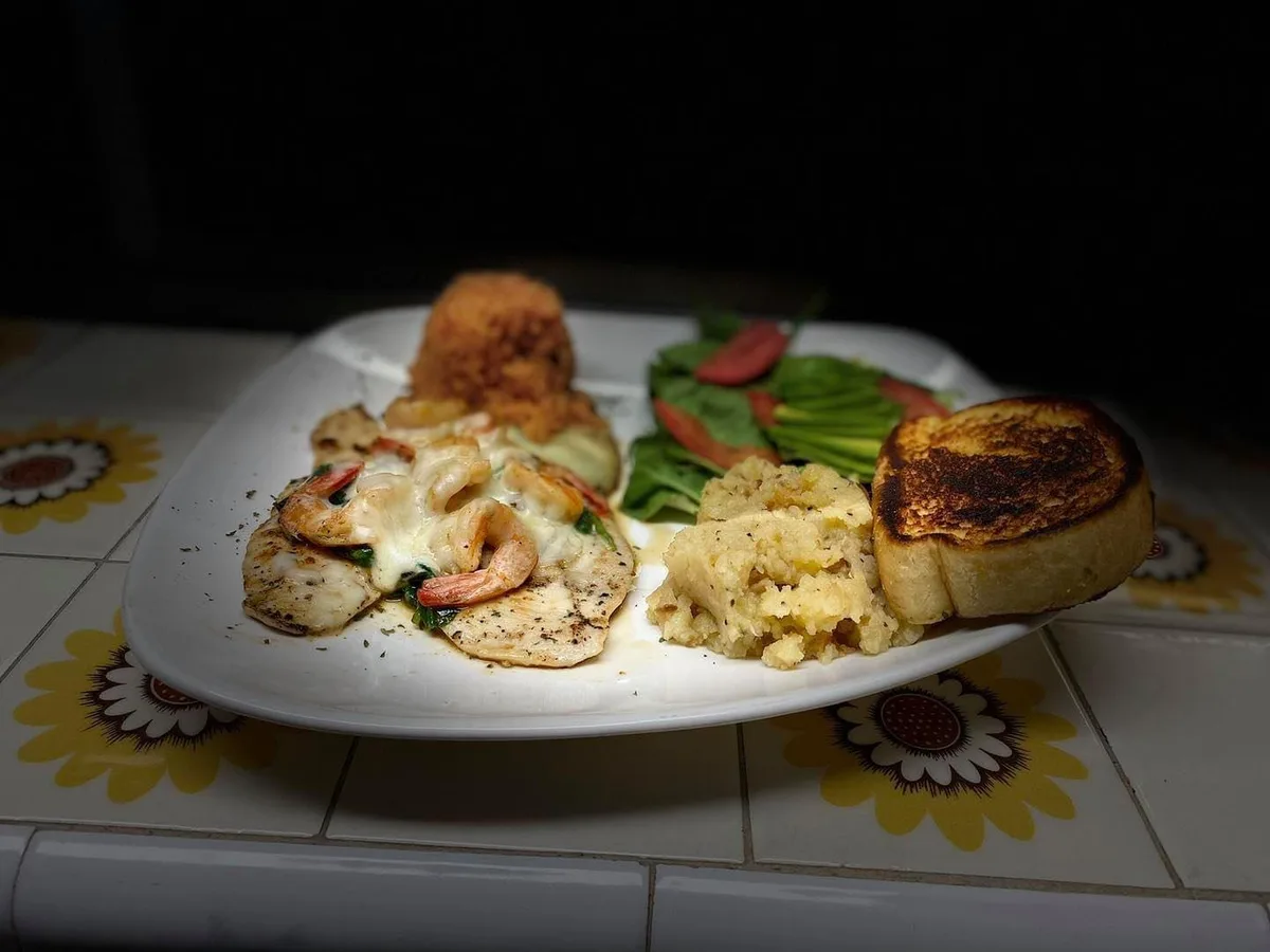 Casa Antigua Restaurant & Grill: Restaurant Food And Dining Photo