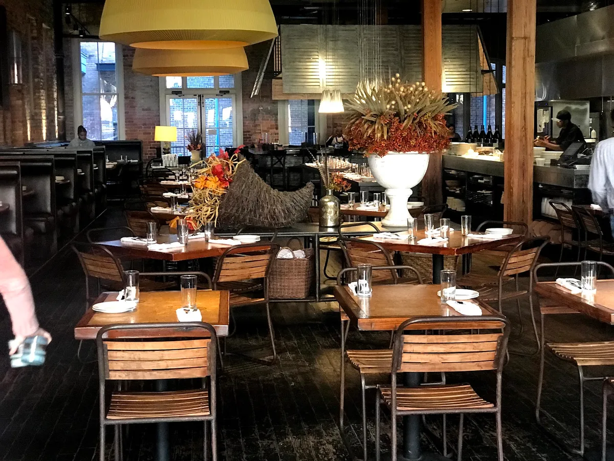 Central Restaurant: Restaurant Photograph
