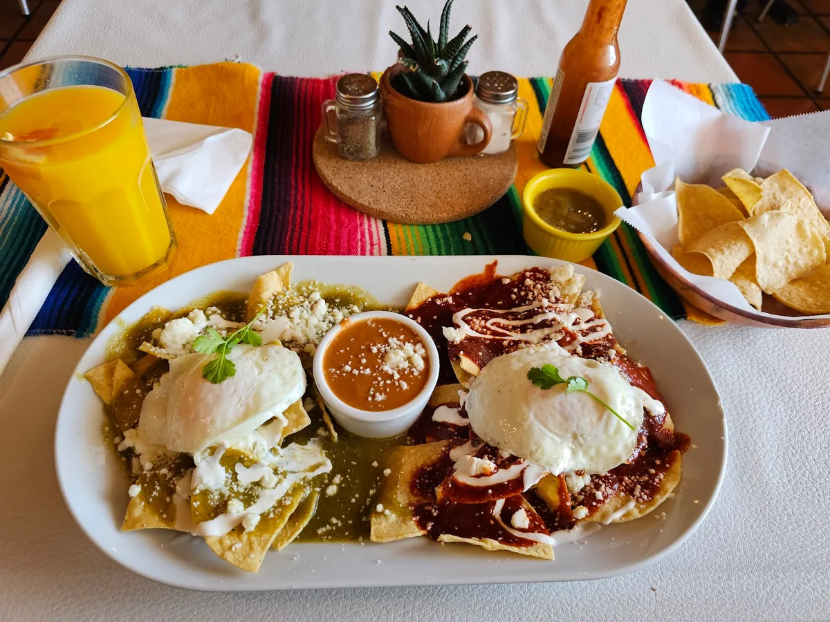 Buendía Breakfast & Lunch Café: Restaurant Photograph