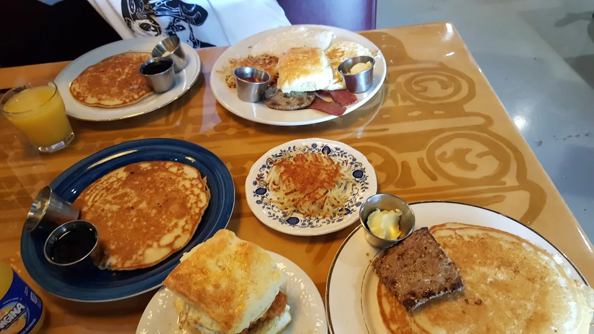 Sunrise Memphis: Restaurant Food And Dining Photo