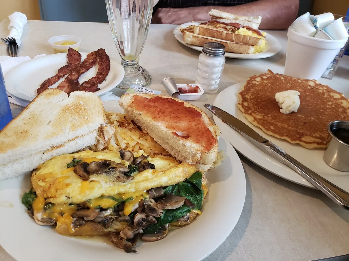 D'Egg West: Restaurant Food And Dining Photo