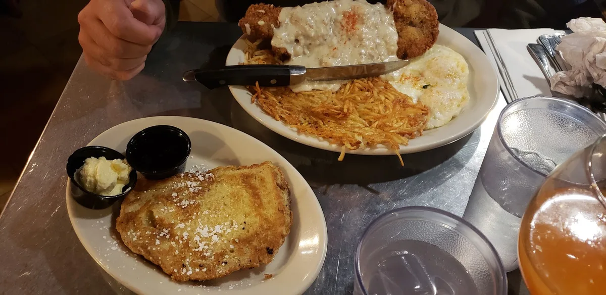 Goldy's Breakfast Bistro