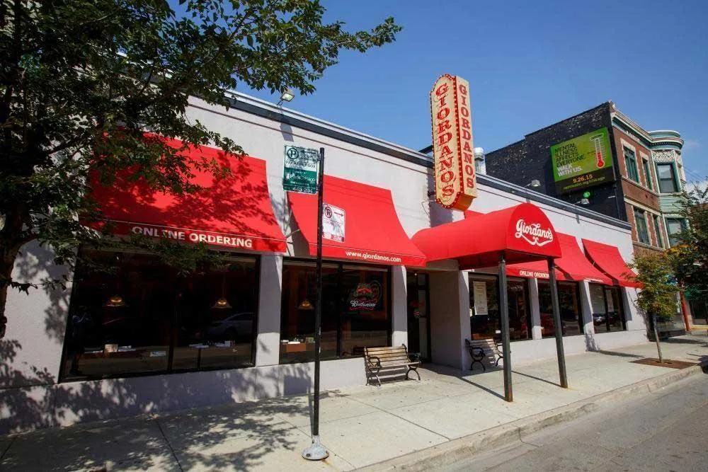 Giordano's: Restaurant Photograph