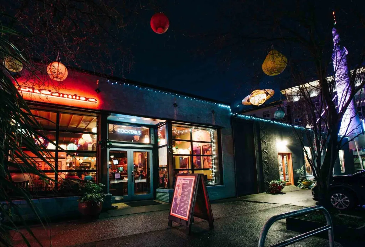 El Camino: Restaurant Photograph
