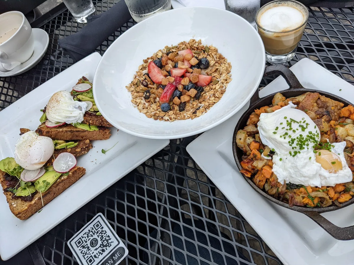 Front Street Cafe: Restaurant Photograph
