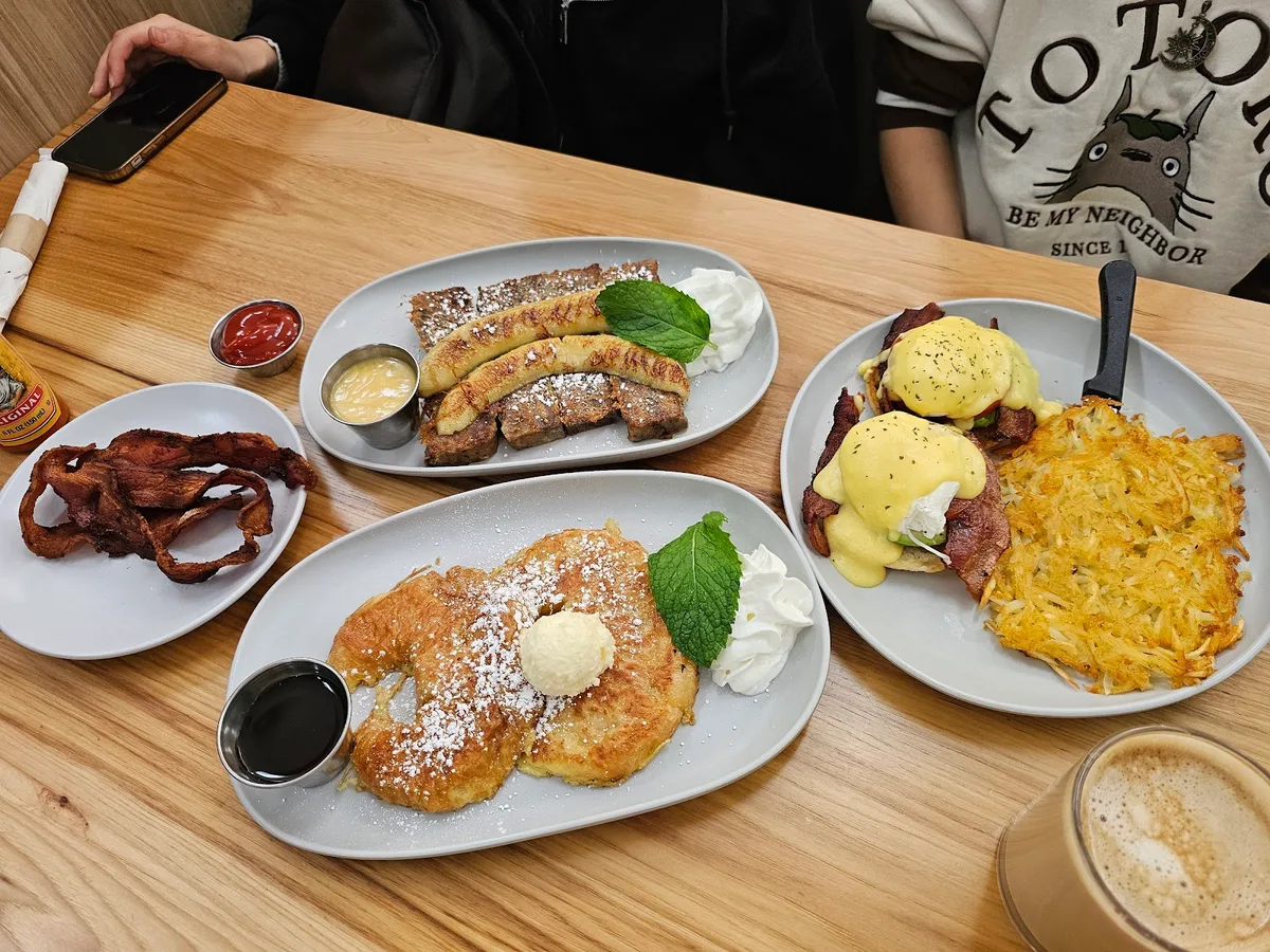 The Breeze Cafe: Restaurant Photograph