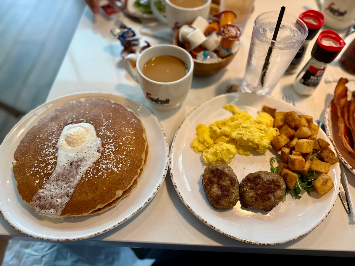 Birdie's Breakfast Club: Restaurant Photograph