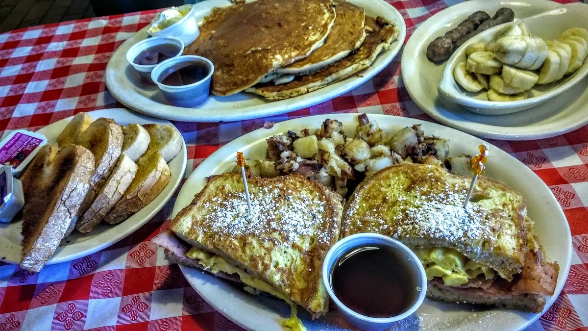 Huckleberry's- Breakfast & Lunch: Restaurant Food And Dining Photo
