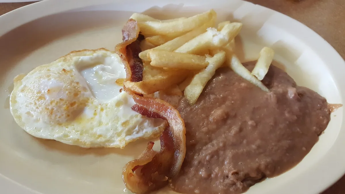 Fina's Coffee Shop: Restaurant Food And Dining Photo