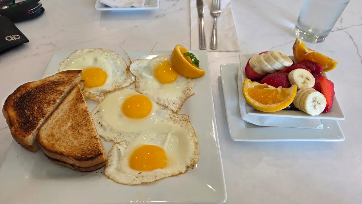 Keke's Breakfast Cafe: Restaurant Photograph