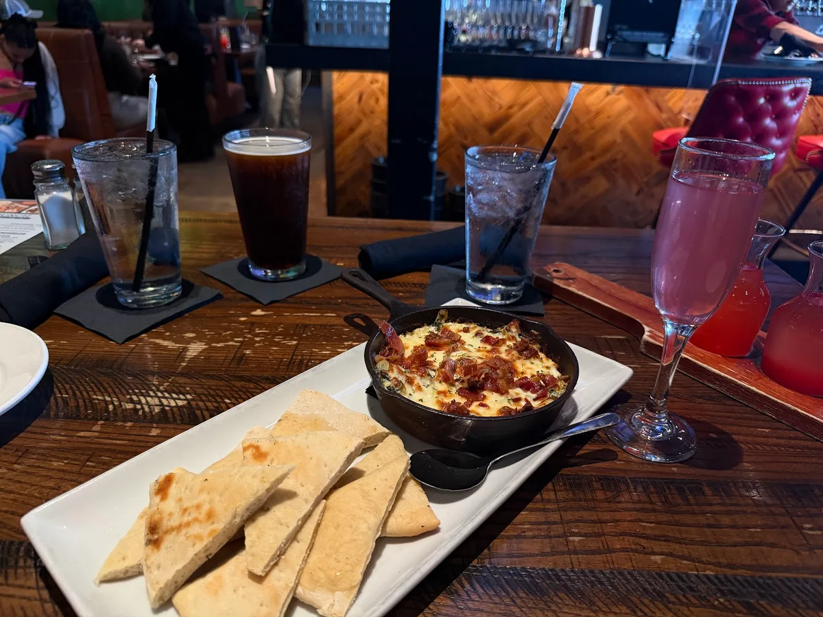 The Social House: Restaurant Photograph