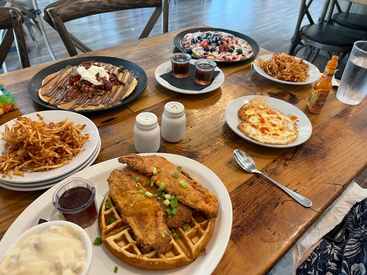 Seven Mile Cafe: Restaurant Photograph