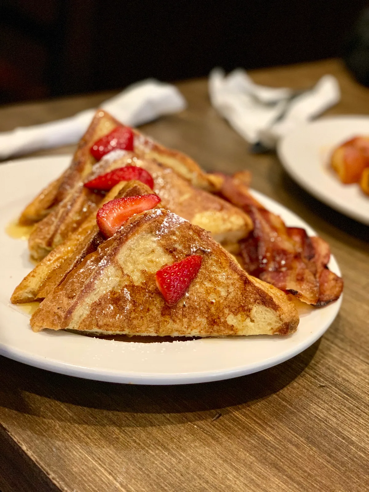 Famous Toastery: Restaurant Food And Dining Photo