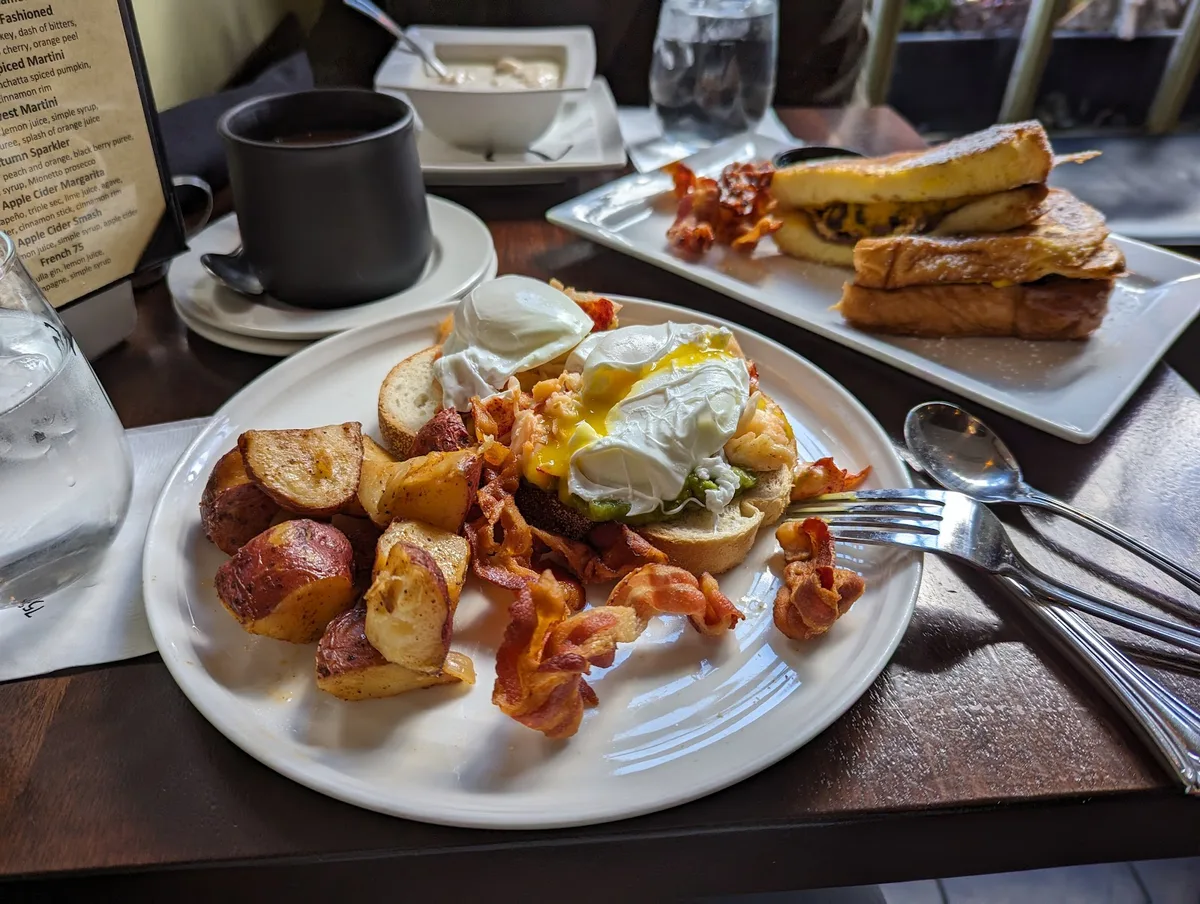 75 Chestnut: Restaurant Photograph