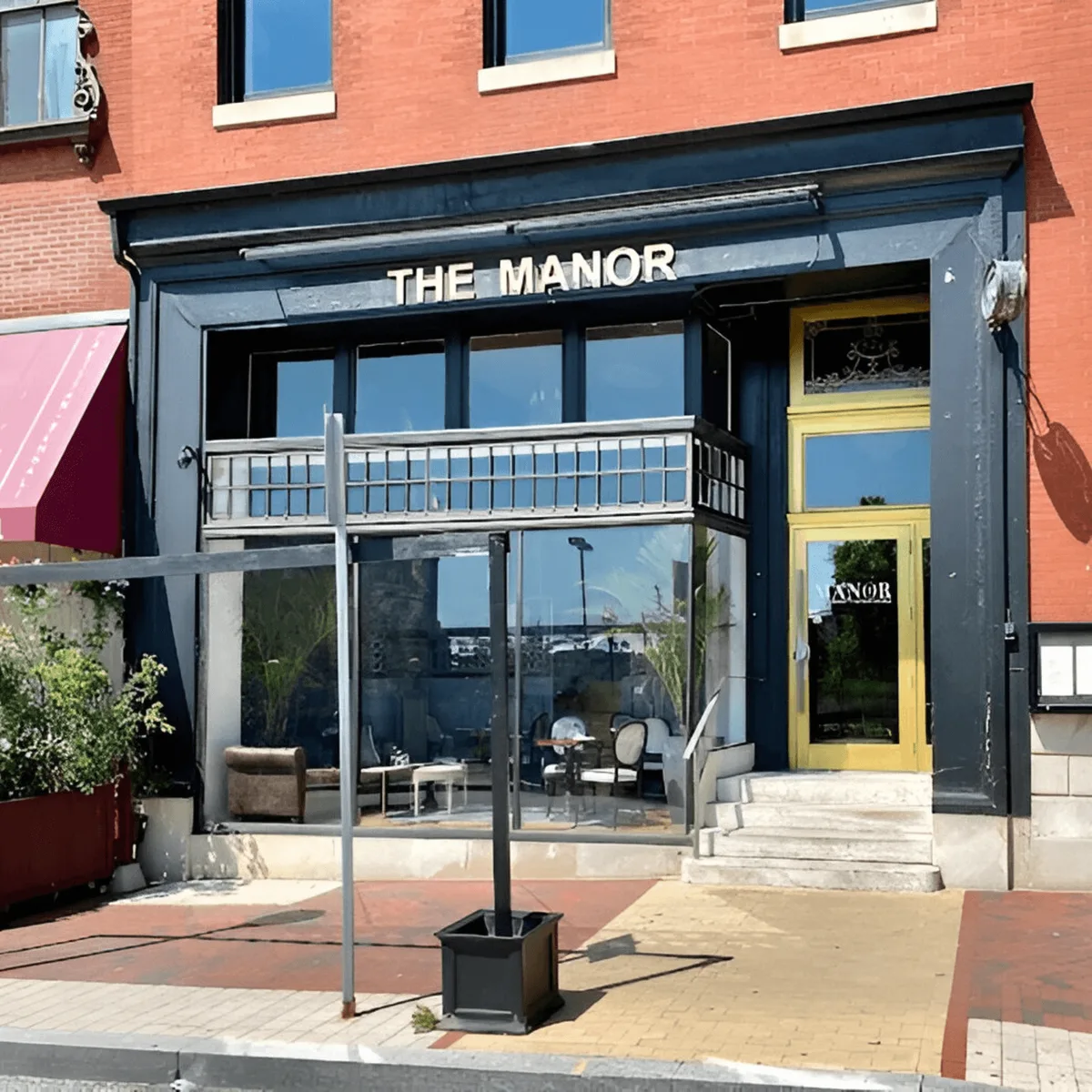 The Manor: Restaurant Photograph