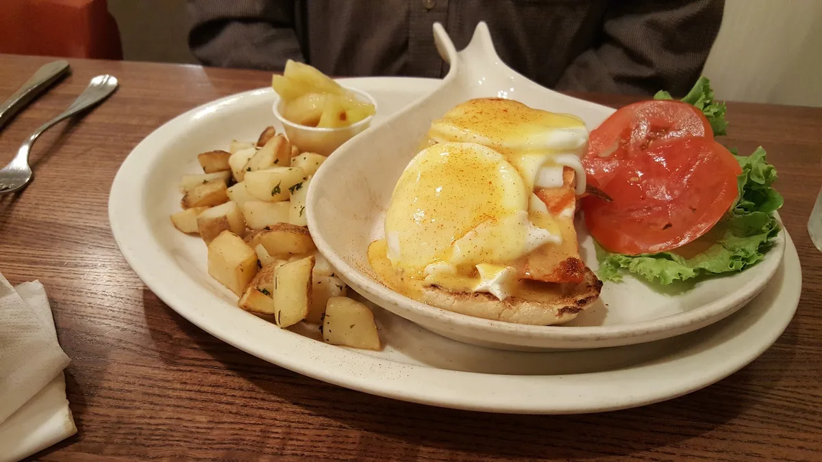 Le Peep Omaha - Pepperwood: Restaurant Food And Dining Photo