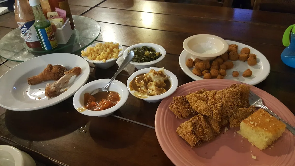 Chef Paul's Cafe: Restaurant Food And Dining Photo