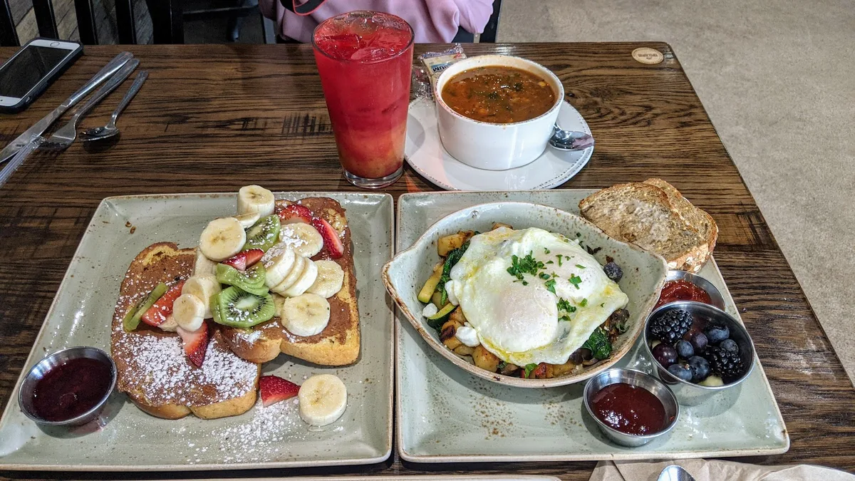 First Watch: Restaurant Photograph