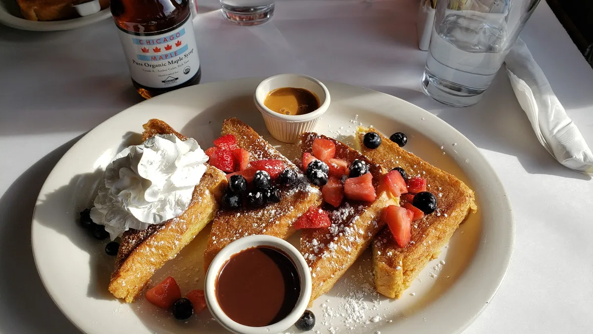 Breakfast House: Restaurant Photograph