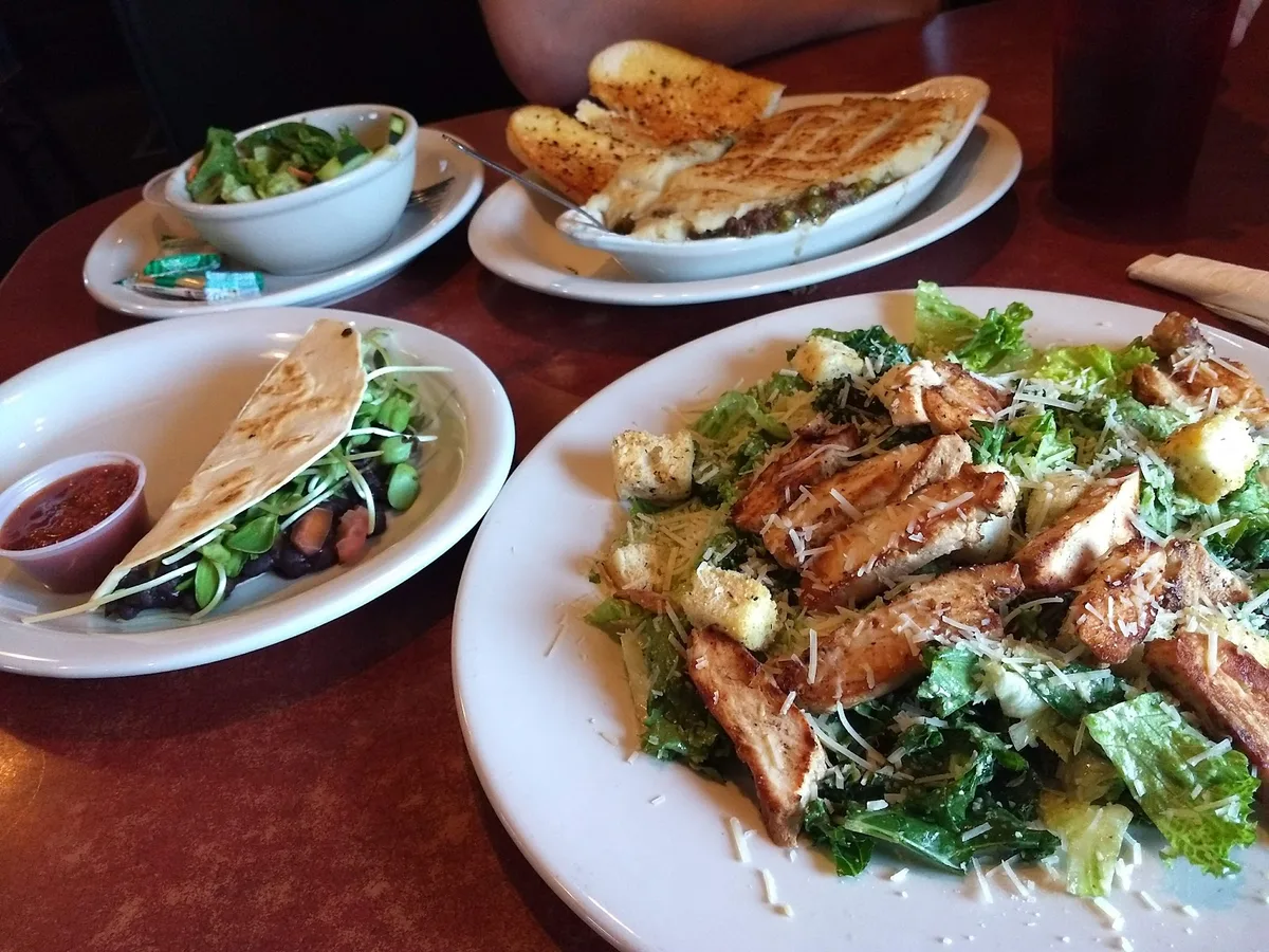 Magnolia Cafe: Restaurant Photograph