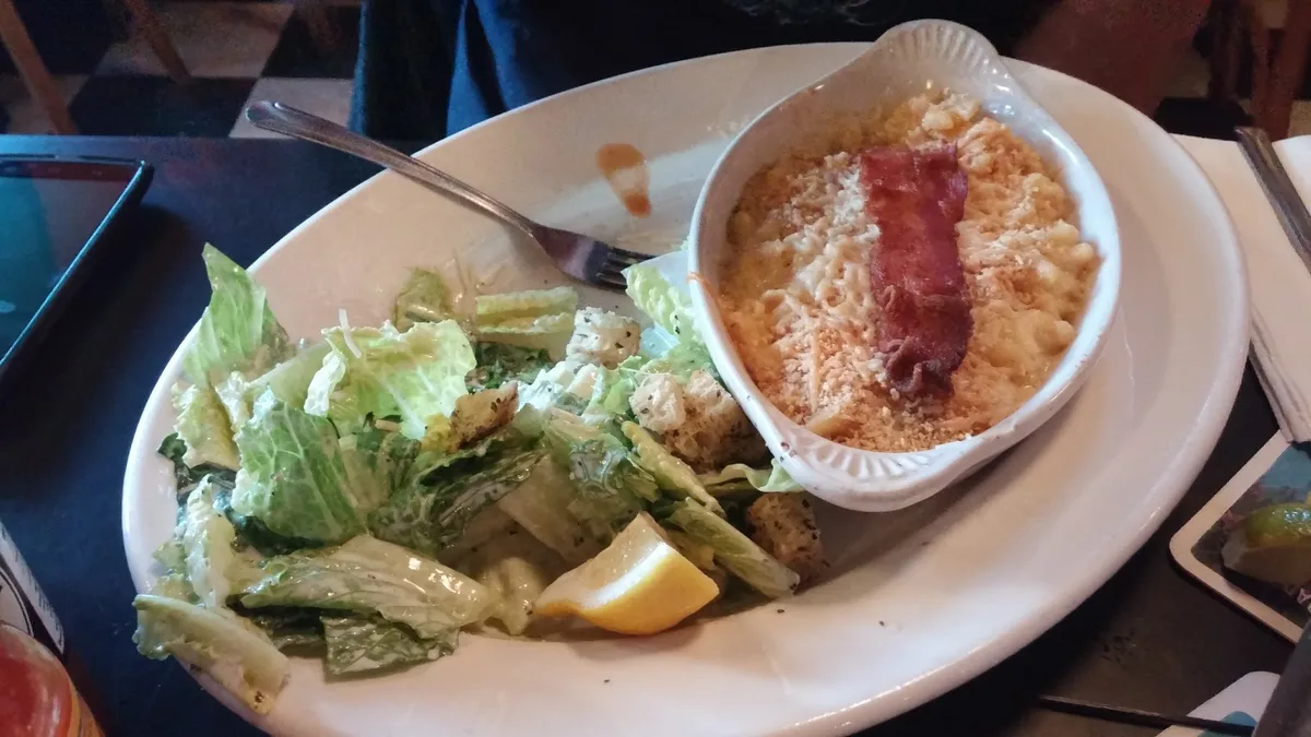 Lottie's Lounge: Restaurant Food And Dining Photo