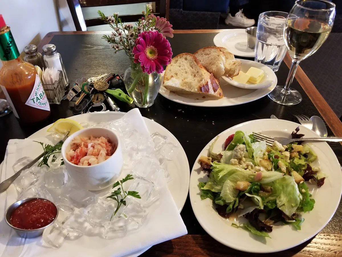 Bud's Seafood Grille: Restaurant Food And Dining Photo