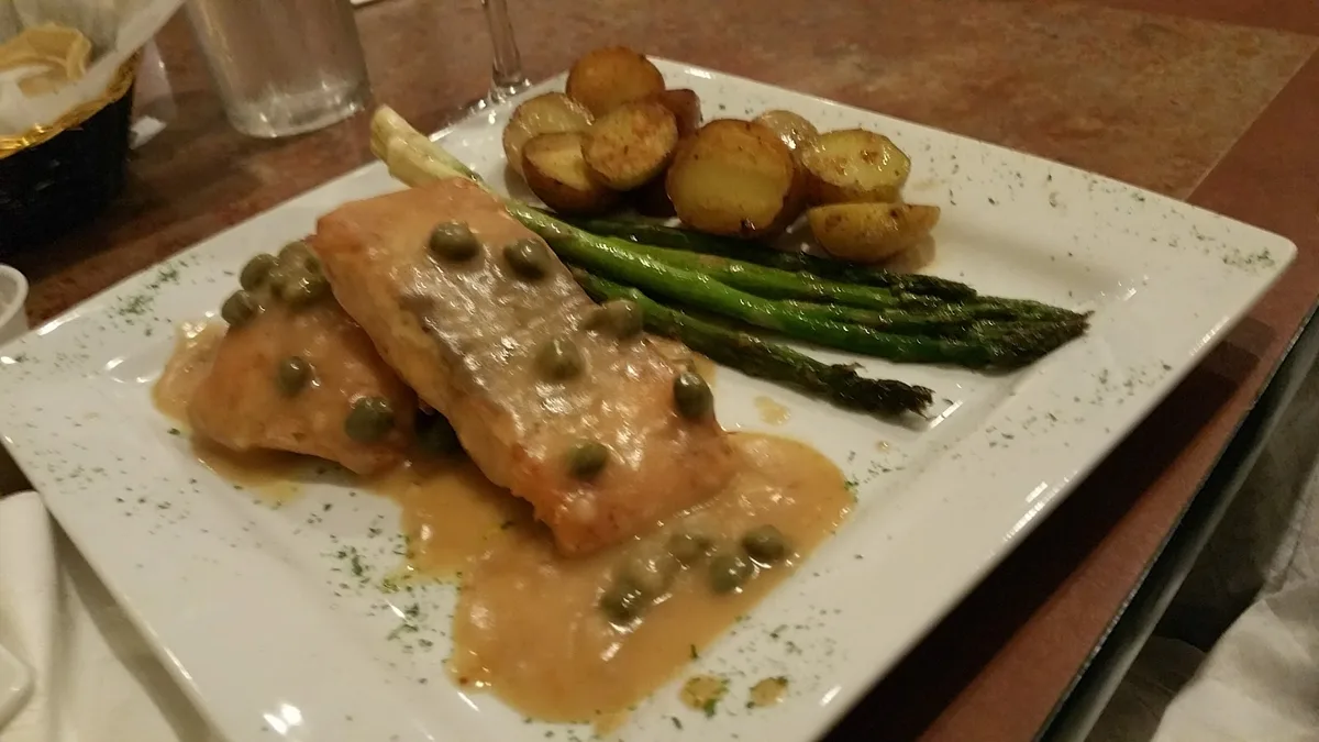 Gazpachos Restaurant bar: Restaurant Food And Dining Photo
