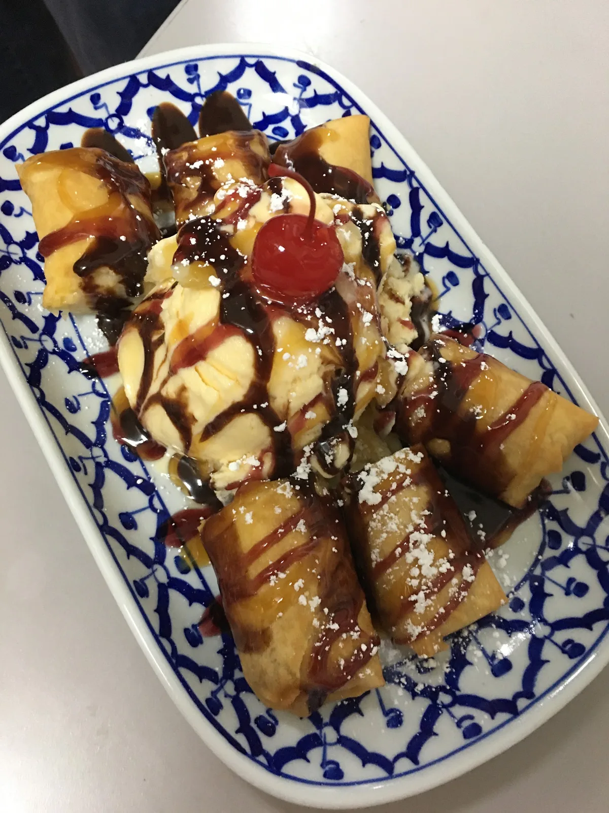 Tomyumkung Thai Cafe: Restaurant Food And Dining Photo