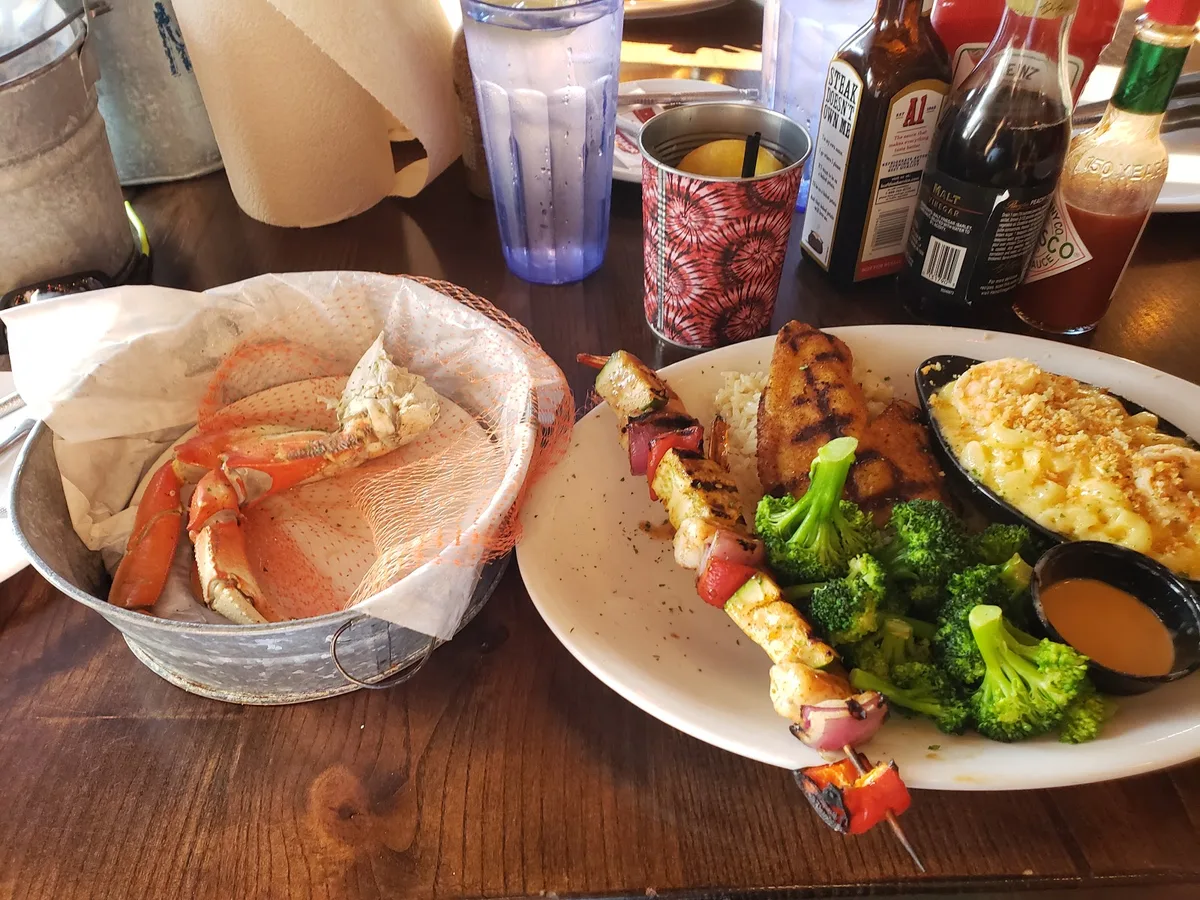 Joe's Crab Shack: Restaurant Food And Dining Photo