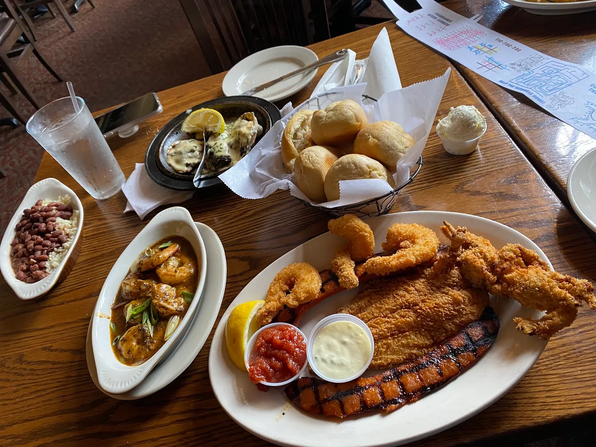 Fishbone's: Restaurant Photograph