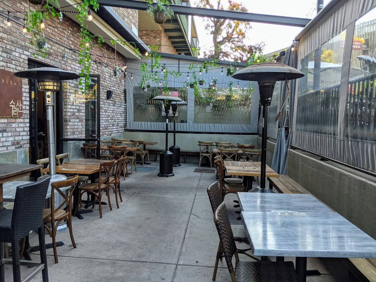 Surisan: Restaurant Photograph