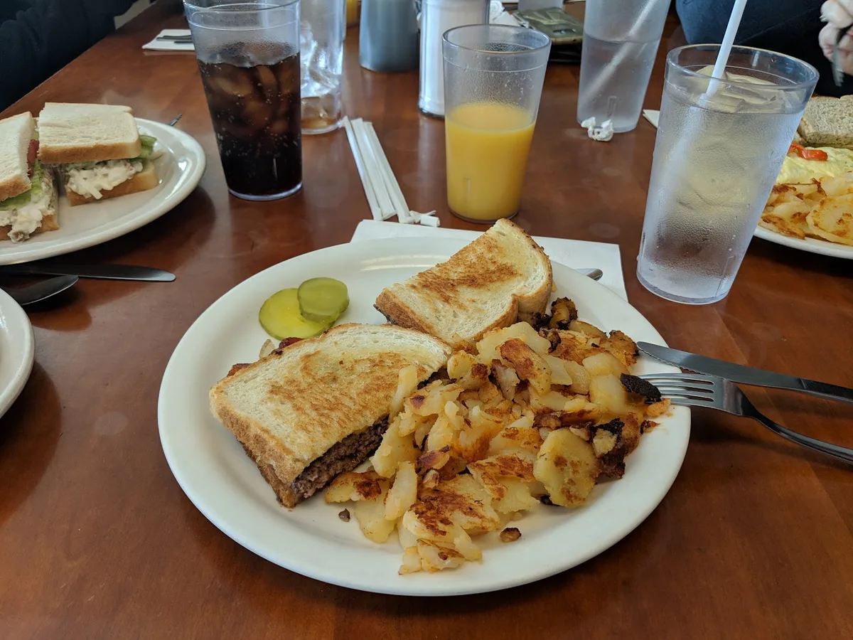Railway Station Diner: Restaurant Photograph