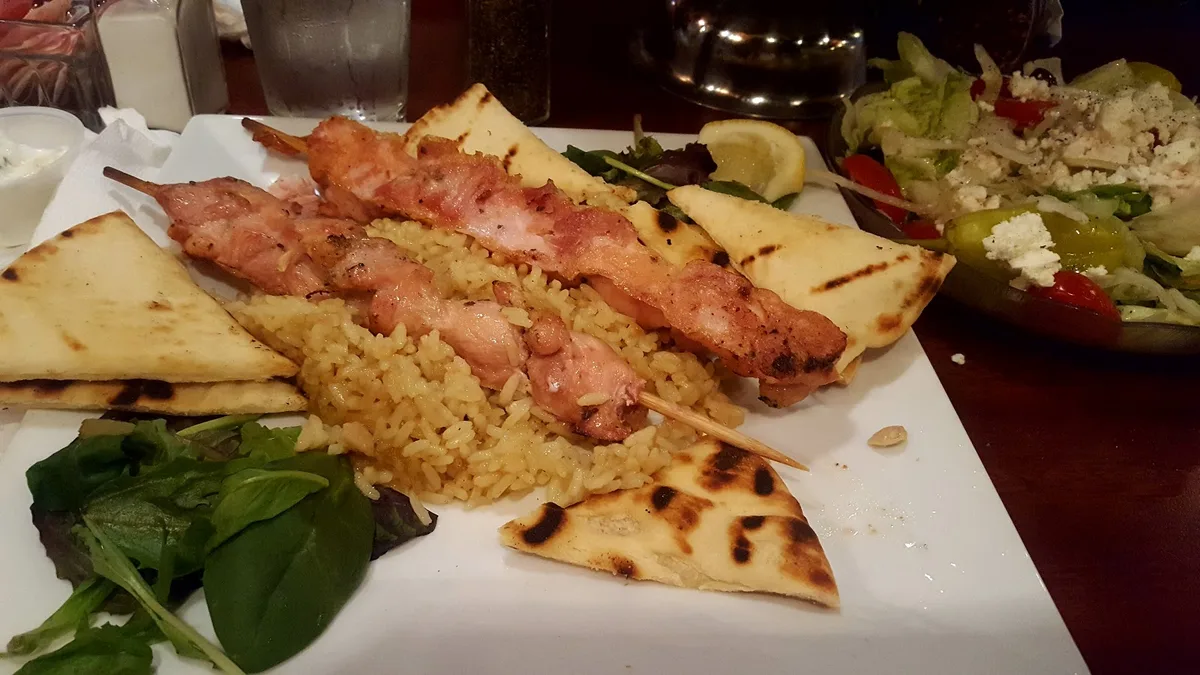 Azalea Inn & Time Out Sports Bar: Restaurant Food And Dining Photo