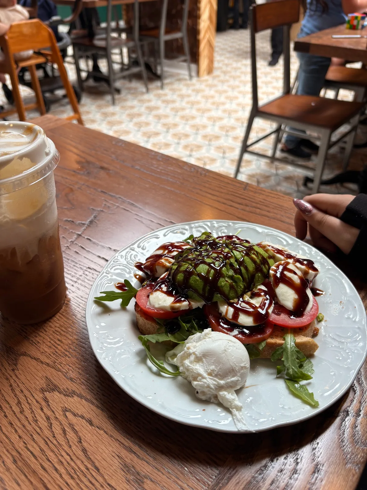 The White Sheep: Restaurant Photograph