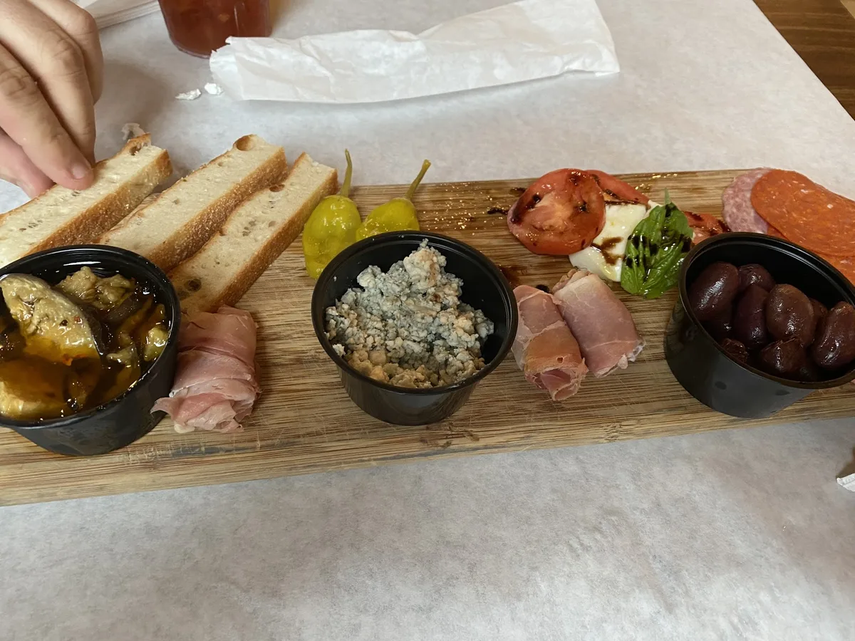 Midtown Pizza Kitchen: Restaurant Food And Dining Photo