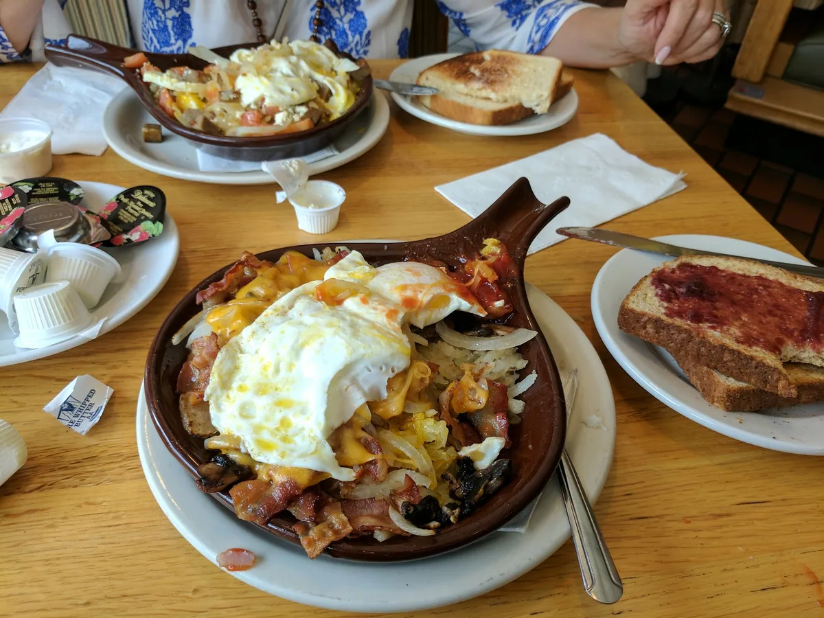 S&G Restaurant: Restaurant Photograph