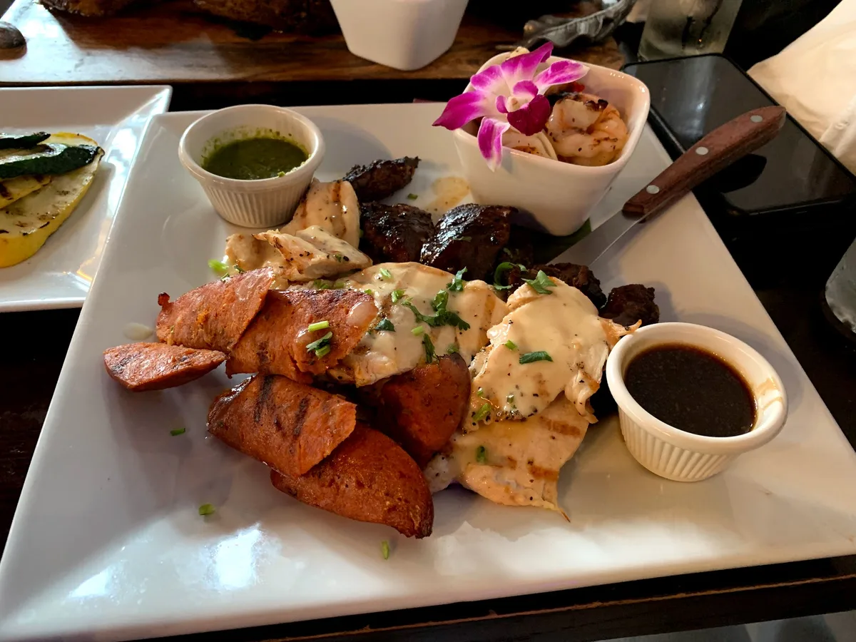 La Bella Havana: Restaurant Food And Dining Photo