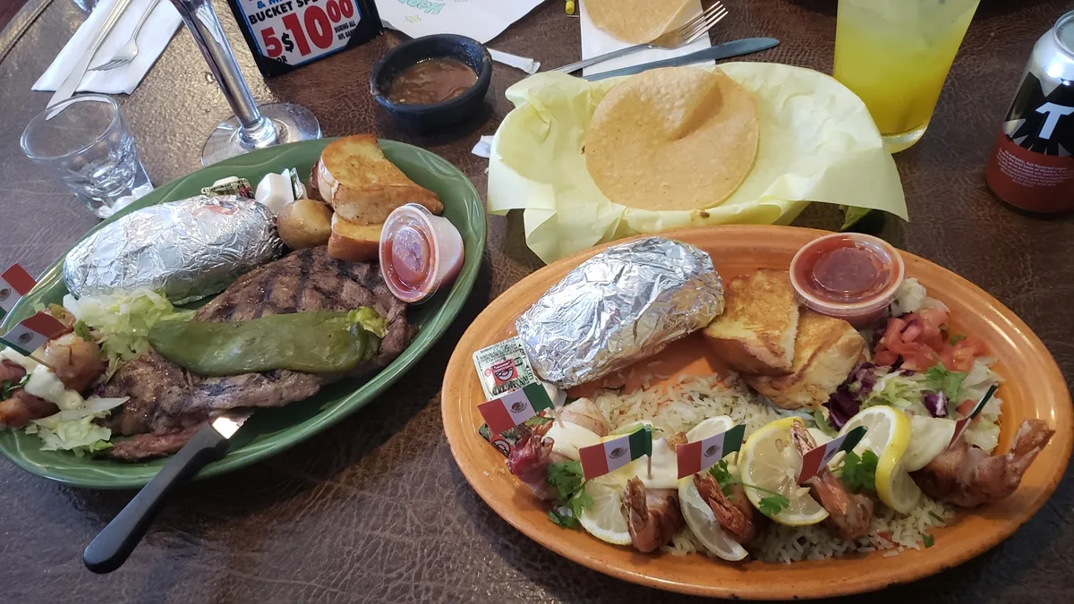 Carlos and Mickey's Mexican Restaurant & Cantina: Restaurant Food And Dining Photo