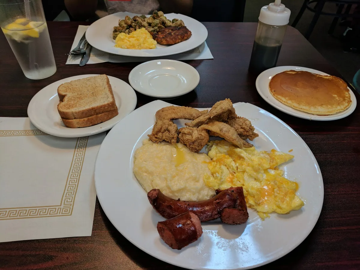 Annie B. & Earl's Place: Restaurant Food And Dining Photo