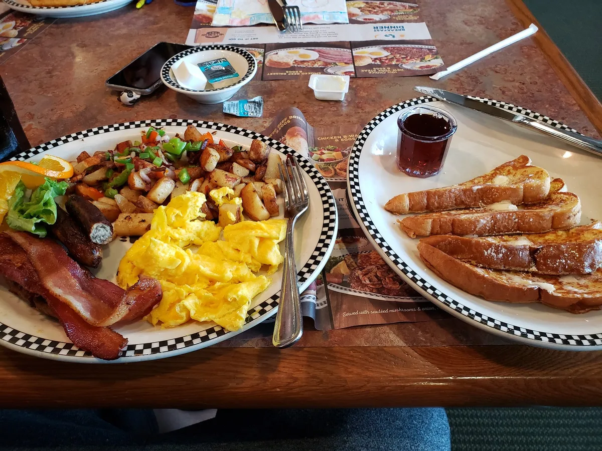 Black Bear Diner Las Vegas Sahara: Restaurant Food And Dining Photo