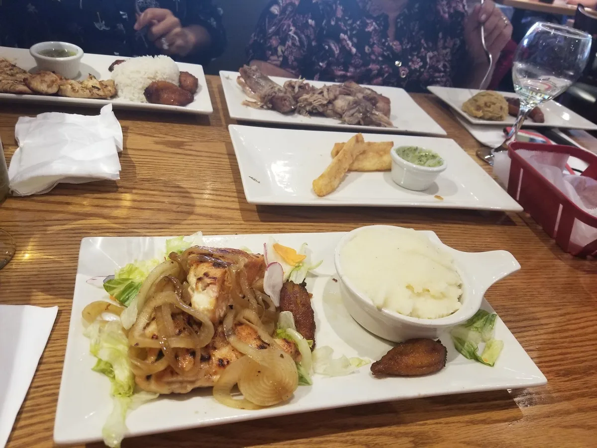 Latin Cafe 2000 - Hialeah: Restaurant Food And Dining Photo