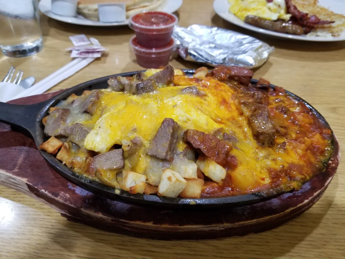 Bitz-ee Mama's: Restaurant Food And Dining Photo