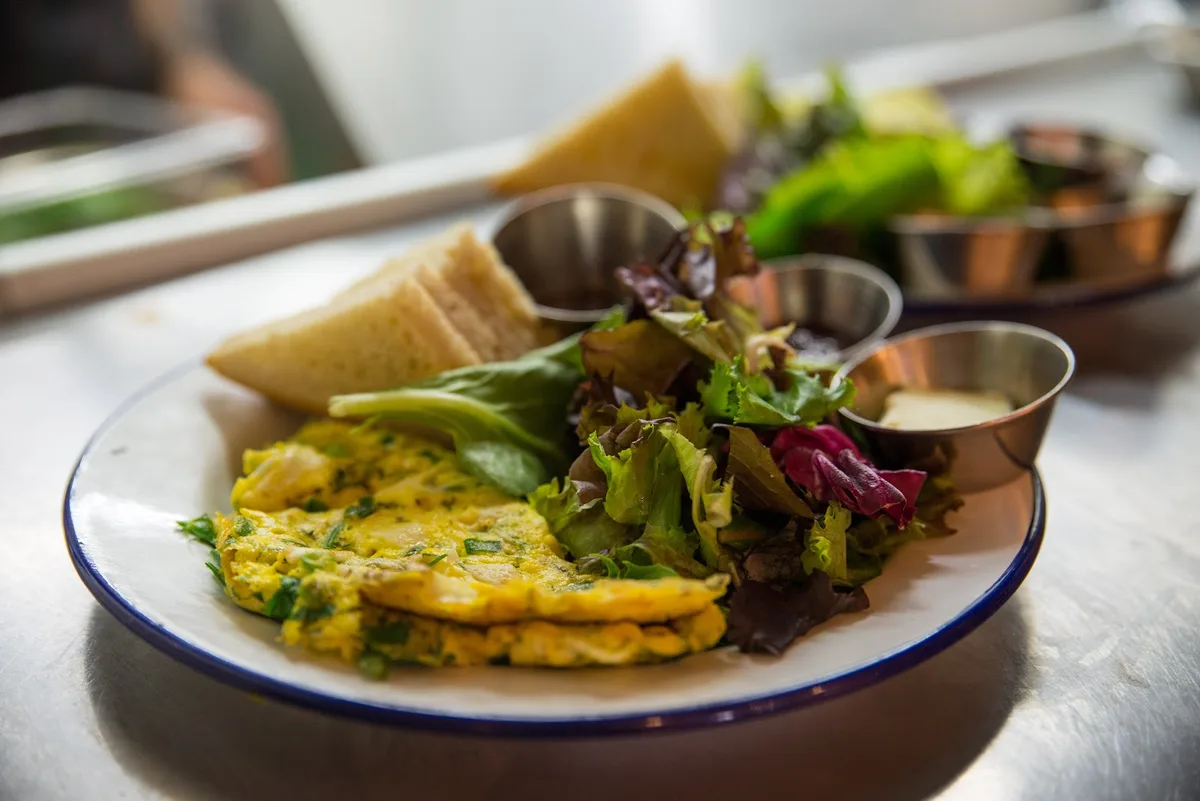 Nature's Brew: Restaurant Photograph