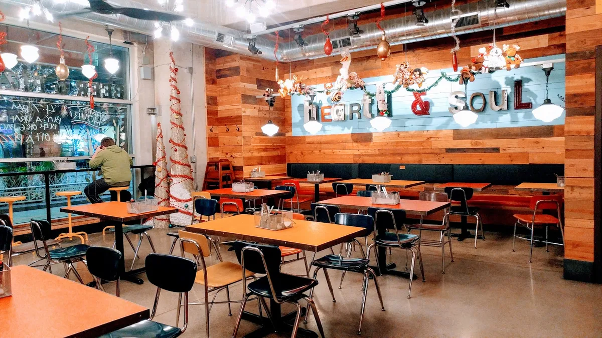 Avalon Cafe and Bakery: Restaurant Photograph